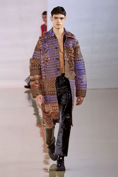 Look 42